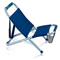 Sonnenschirme und Strandstühle